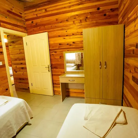 Defne Olive Gardens, Koca Calis, Hébergement de vacances