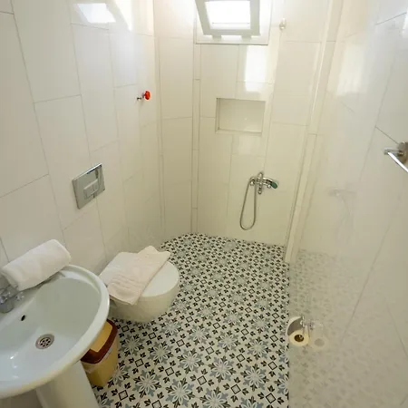 Defne Olive Gardens, Koca Calis, *