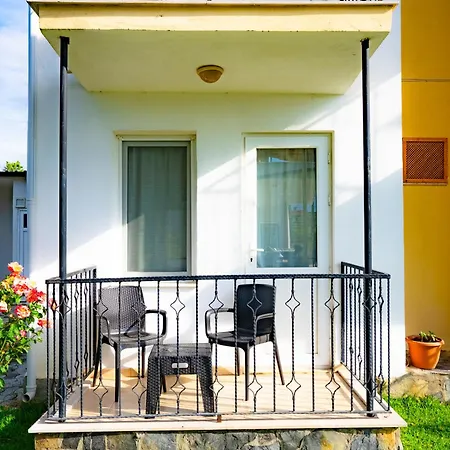 Defne Olive Gardens, Koca Calis, * Fethiye