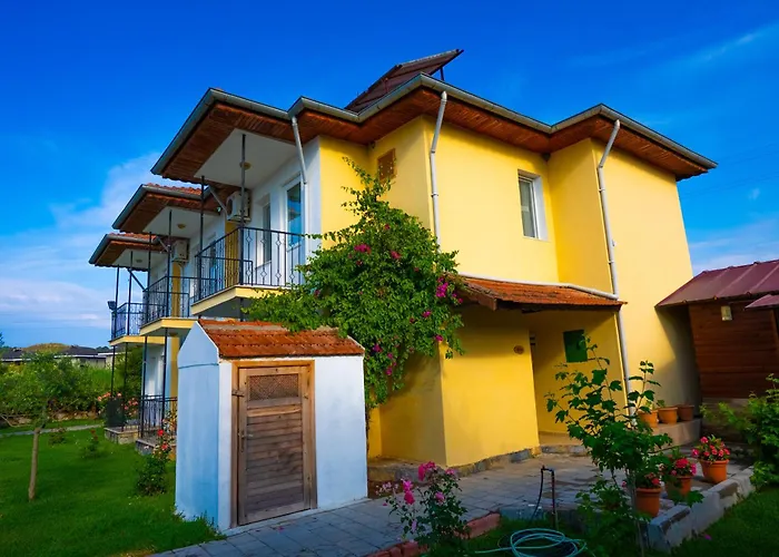 Defne Olive Gardens, Koca Calis, * Fethiye