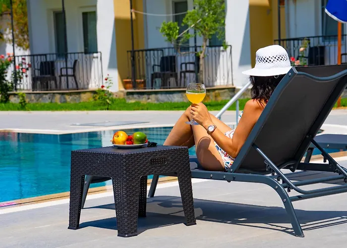 Defne Olive Gardens, Koca Calis, * Fethiye